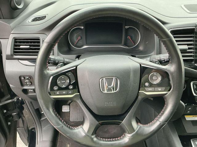 Photo of 2022 Crystal Black Pearl Honda Pilot