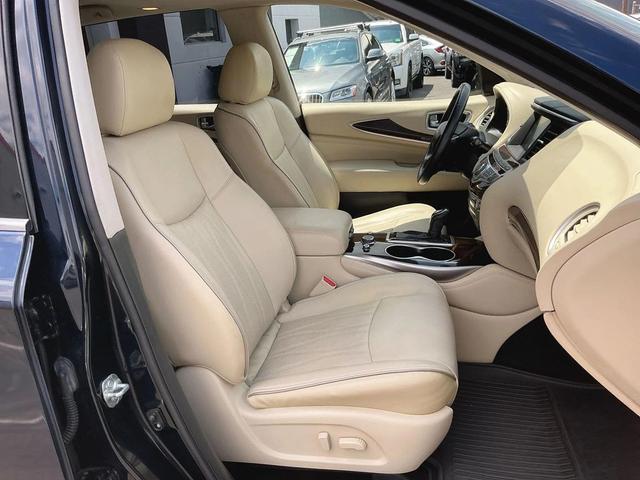 Photo of 2018 Hermosa Blue INFINITI QX60