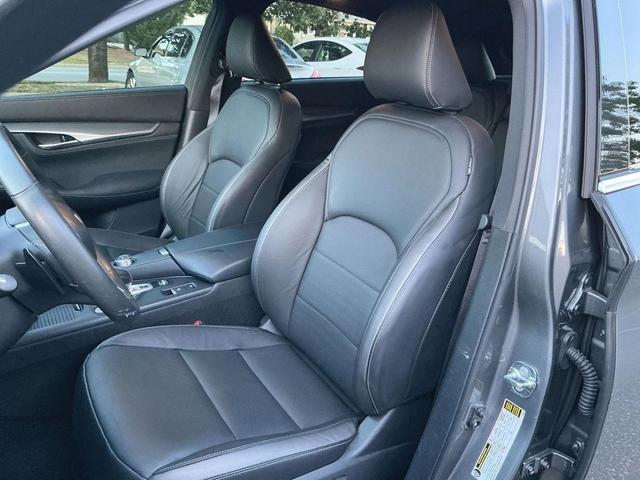 Photo of 2023 Graphite Shadow INFINITI QX55