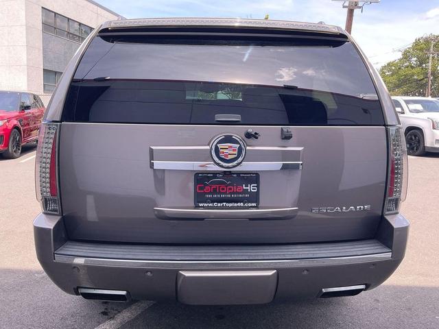 Photo of 2014 Mocha Steel Metallic Cadillac Escalade