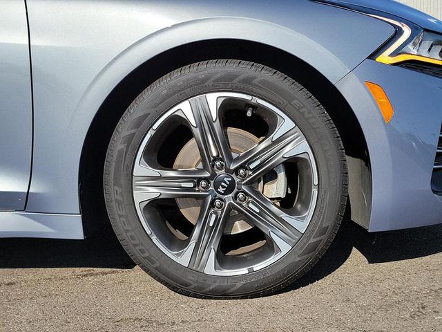 Photo of 2021 Everlasting Silver Kia K5