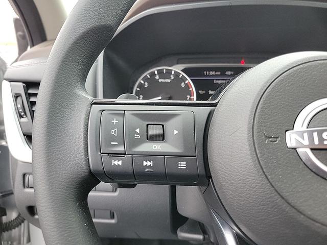 Photo of 2022 Brilliant Silver Metallic Nissan Rogue