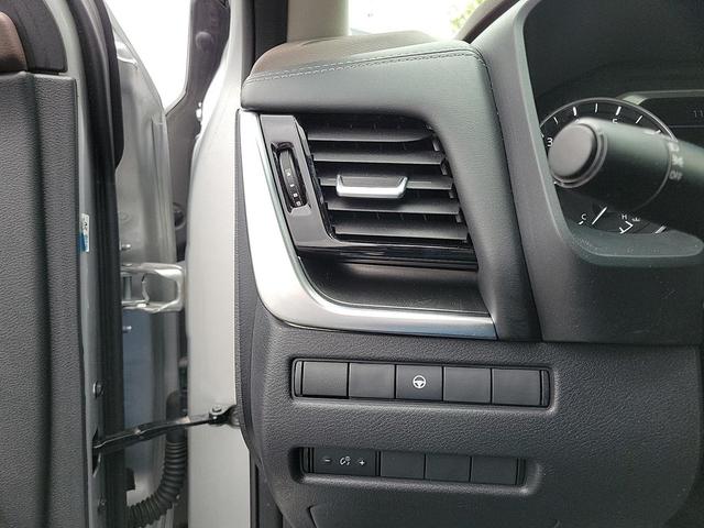 Photo of 2022 Brilliant Silver Metallic Nissan Rogue