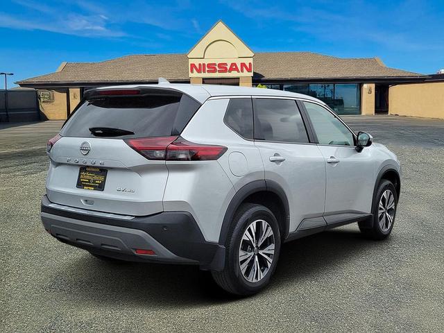 Photo of 2022 Brilliant Silver Metallic Nissan Rogue