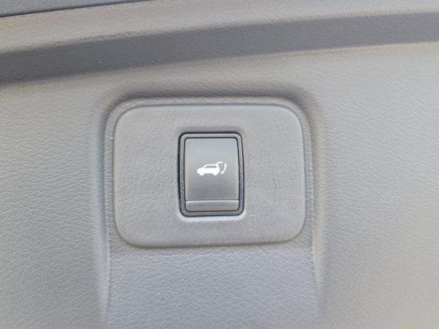 Photo of 2017 Gun Metallic Nissan Murano