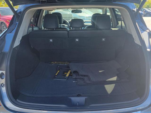 Photo of 2017 Gun Metallic Nissan Murano