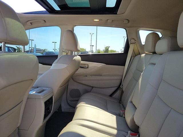 Photo of 2016 Magnetic Black Metallic Nissan Murano