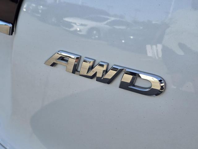 Photo of 2012 White Diamond Pearl Honda CR-V