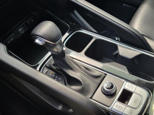 Photo of 2021 Ebony Black Kia Telluride