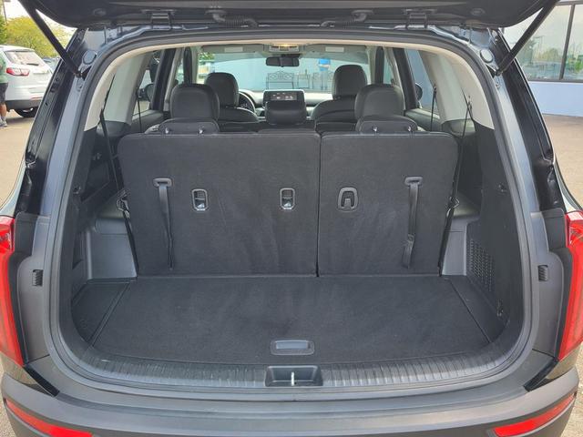 Photo of 2021 Ebony Black Kia Telluride