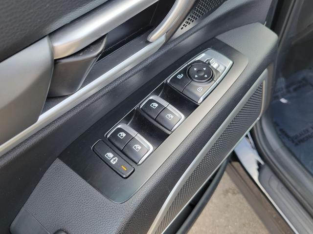 Photo of 2021 Ebony Black Kia Telluride