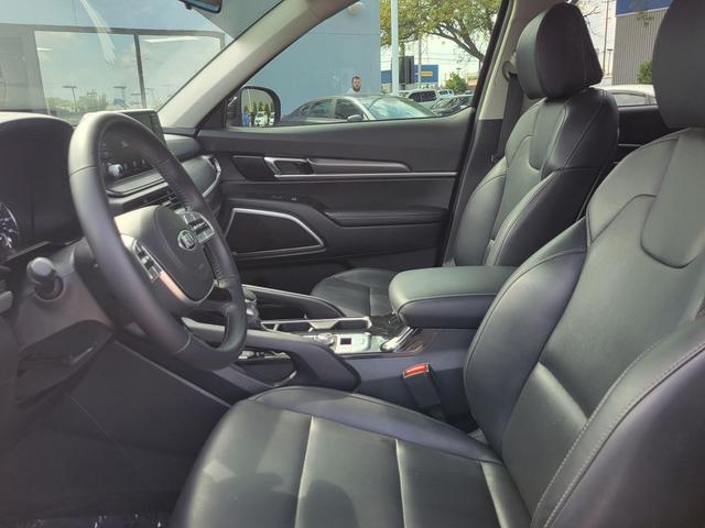 Photo of 2021 Ebony Black Kia Telluride