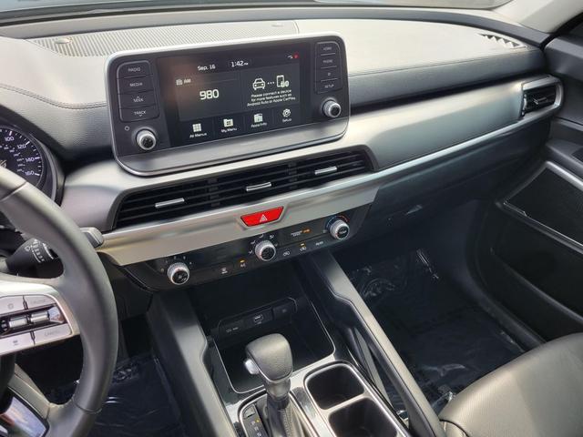 Photo of 2021 Ebony Black Kia Telluride