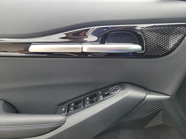 Photo of 2023 Neptune Blue Kia Seltos