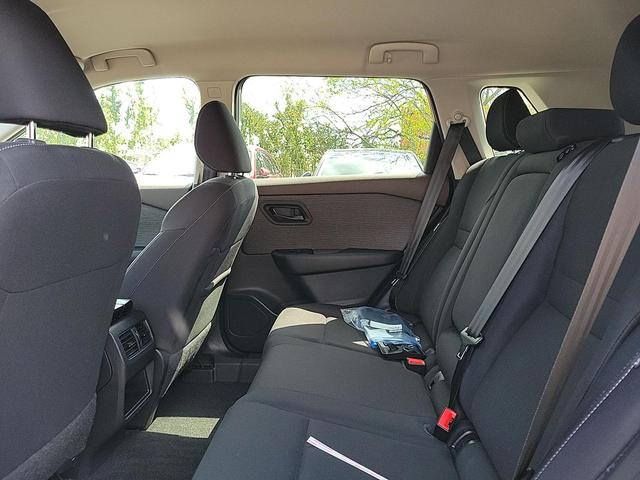 Photo of 2023 Gun Metallic Nissan Rogue