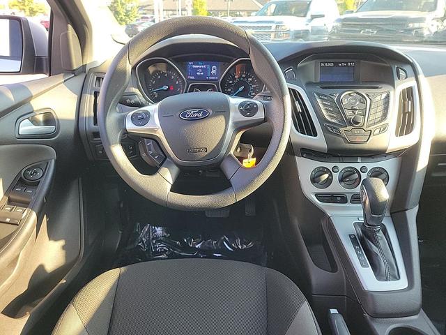 Photo of 2014 Ingot Silver Metallic Ford Focus