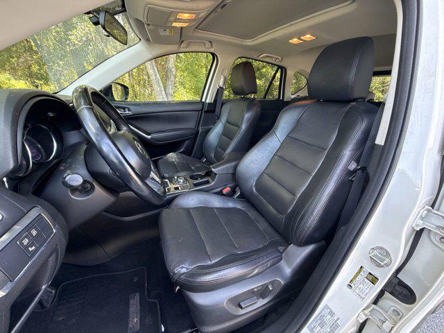 Photo of 2016 Crystal White Pearl Mica Mazda CX-5