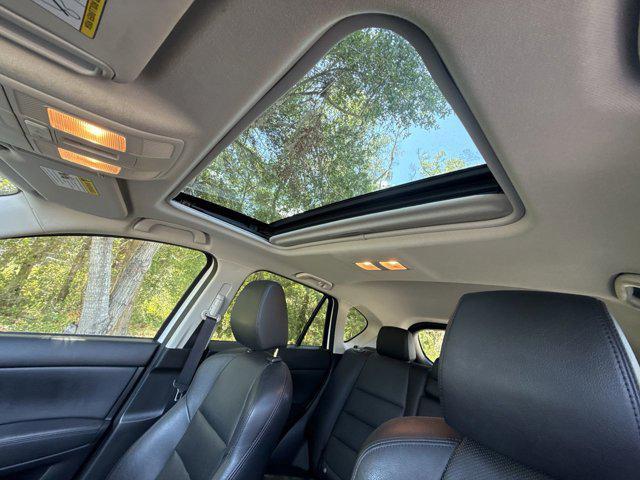 Photo of 2016 Crystal White Pearl Mica Mazda CX-5