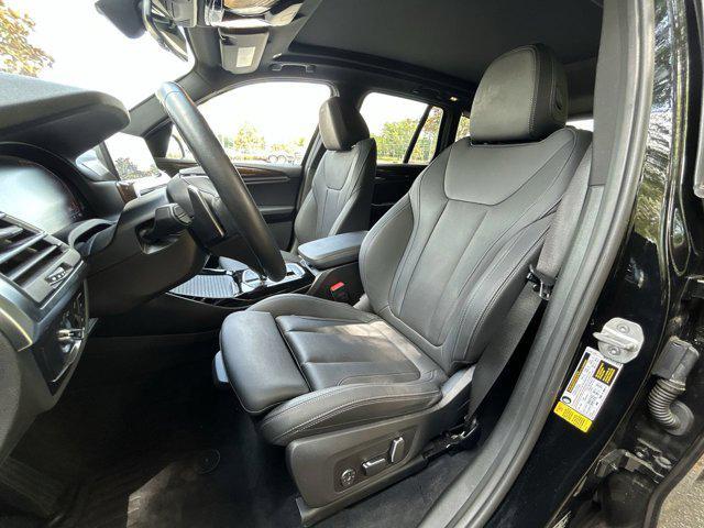 Photo of 2024 Jet Black BMW X3