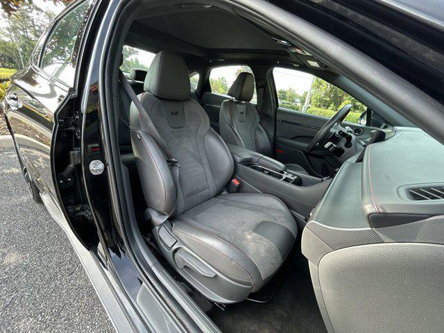 Photo of 2024 Onyx Black Hyundai SONATA