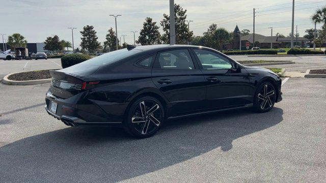 Photo of 2024 Onyx Black Hyundai SONATA