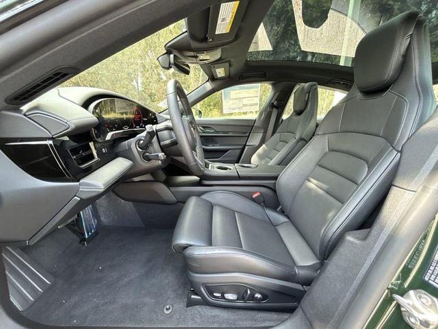 Photo of 2025 Oak Porsche Taycan