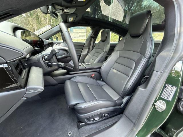 Photo of 2025 Oak Porsche Taycan