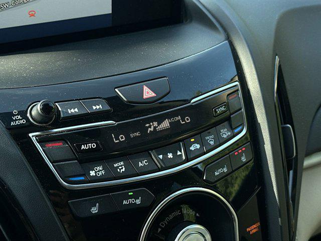 Photo of 2021 Platinum White Pearl Acura RDX