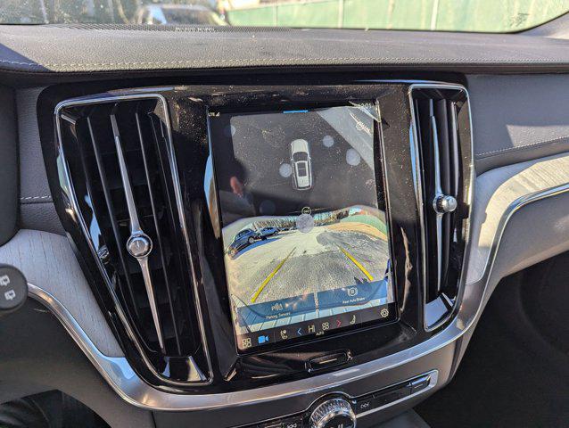 Photo of 2025 Onyx Black Metallic Volvo V60 Cross Country