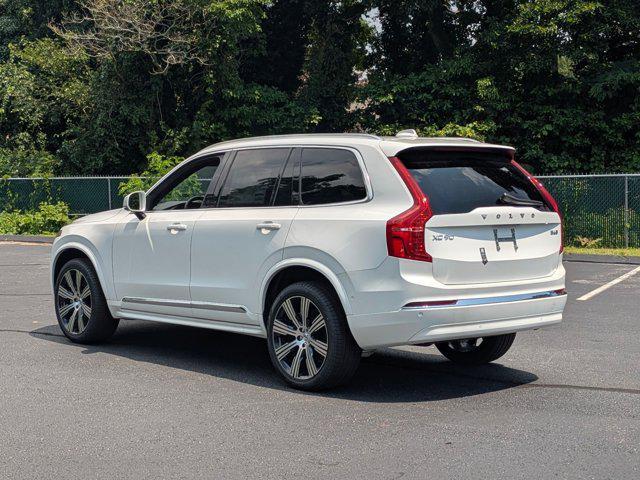 Photo of 2025 Crystal White Metallic Volvo XC90