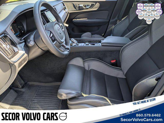 Photo of 2024 Platinum Gray Metallic Volvo S60