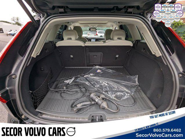 Photo of 2024 Onyx Black Metallic Volvo XC60 Recharge Plug-In Hybrid