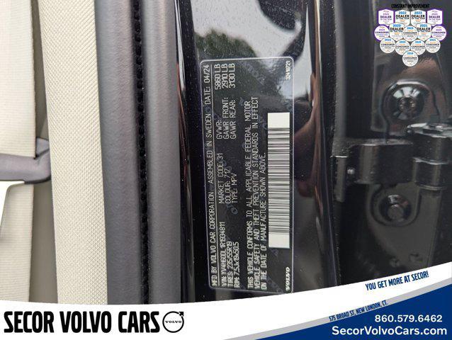 Photo of 2024 Onyx Black Metallic Volvo XC60 Recharge Plug-In Hybrid