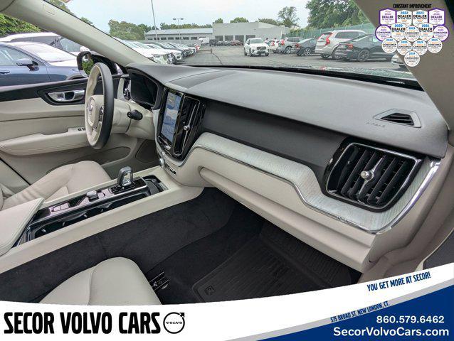 Photo of 2024 Onyx Black Metallic Volvo XC60 Recharge Plug-In Hybrid