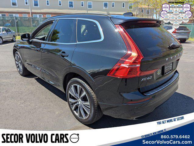 Photo of 2022 Onyx Black Metallic Volvo XC60