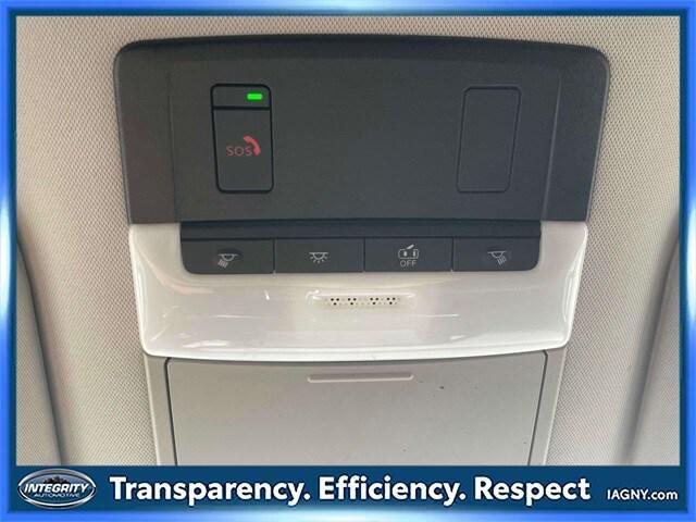 Photo of 2023 Pearl White Tricoat Nissan Pathfinder