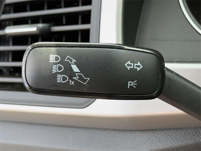Photo of 2021 Pure White Volkswagen Atlas