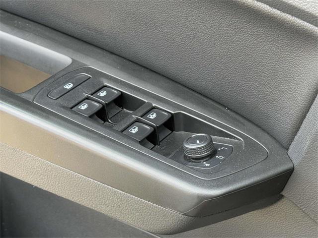 Photo of 2021 Pure White Volkswagen Atlas