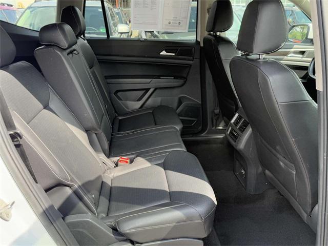 Photo of 2021 Pure White Volkswagen Atlas