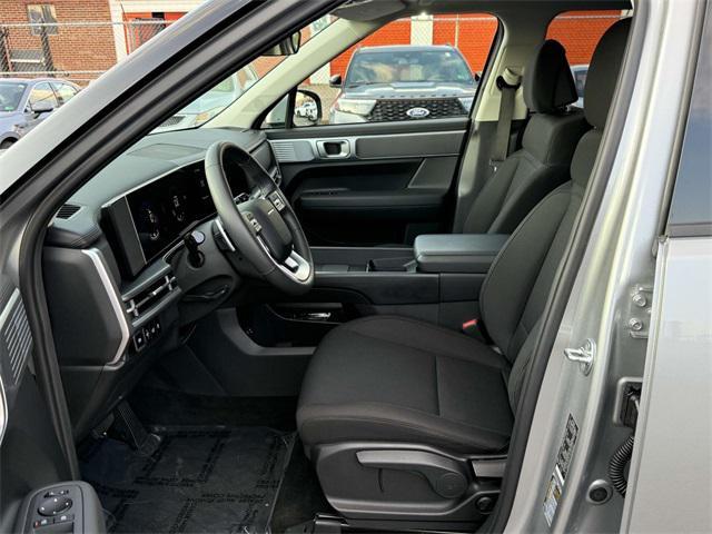 Photo of 2024 Shimmering Silver Hyundai SANTA FE