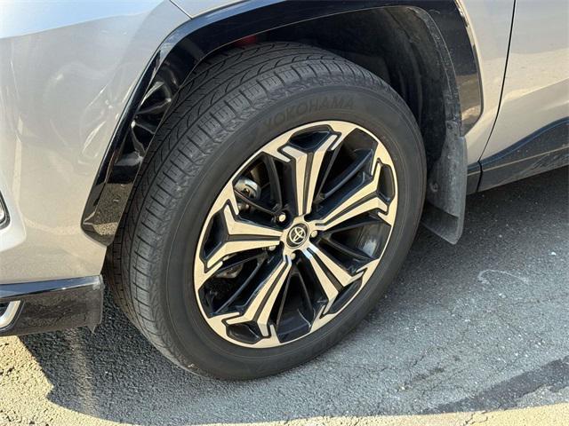 Photo of 2021 Silver Sky Metallic w/Midnight Black Roof Toyota RAV4 Prime