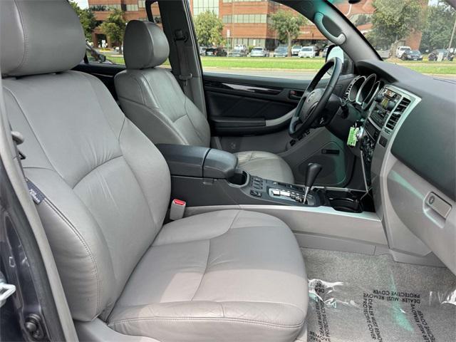 Photo of 2009 Galactic Gray Toyota 4Runner