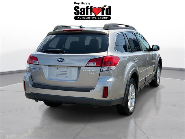 Photo of 2014 Tungsten Metallic Subaru Outback