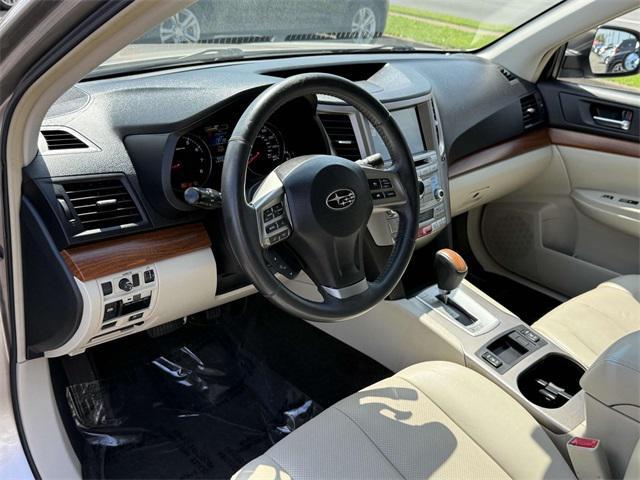 Photo of 2014 Tungsten Metallic Subaru Outback