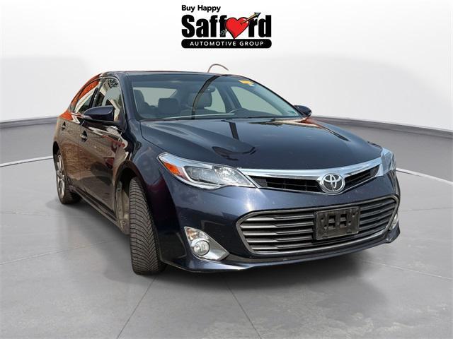 Photo of 2015 Parisian Night Pearl Toyota Avalon
