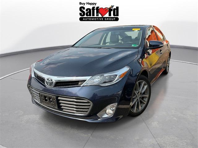 Photo of 2015 Parisian Night Pearl Toyota Avalon