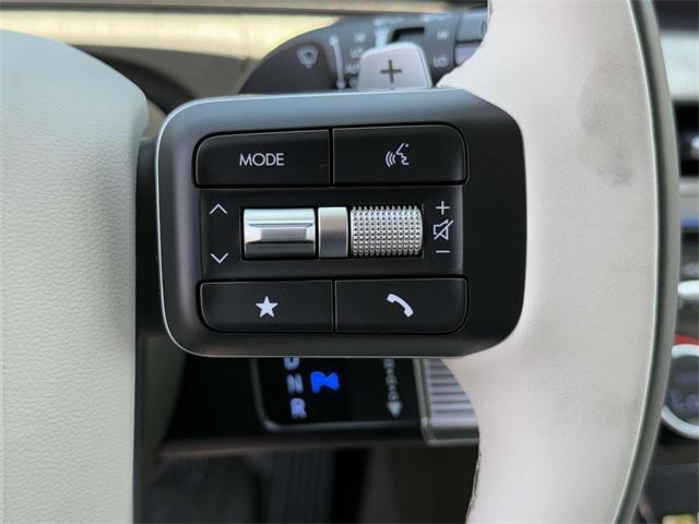 Photo of 2025 Serenity White Hyundai SANTA FE HEV