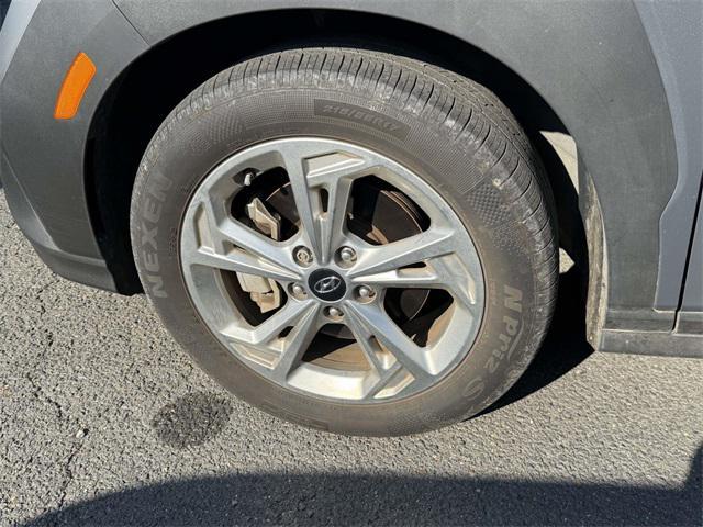 Photo of 2023 Ecotronic Gray Hyundai KONA