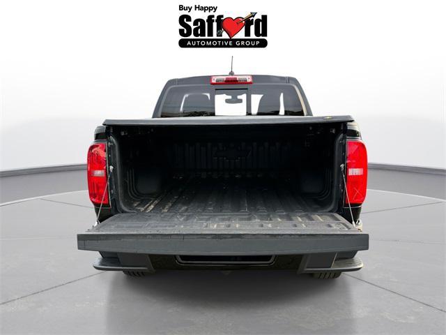 Photo of 2016 Black Chevrolet Colorado