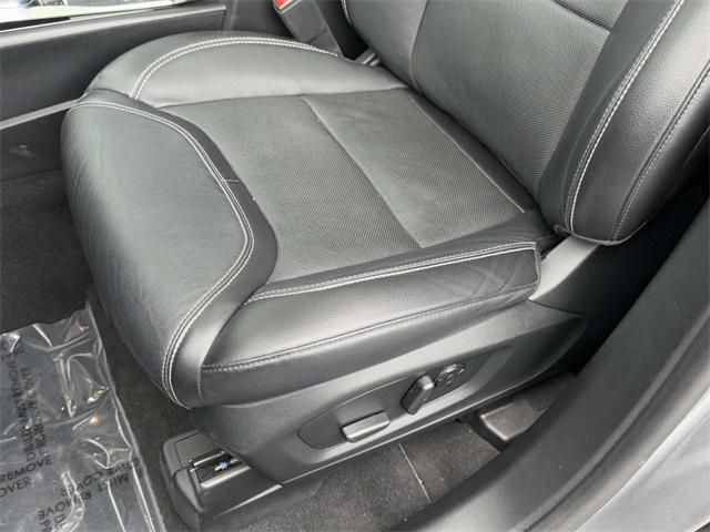 Photo of 2021 Carbonized Gray Metallic Ford Explorer